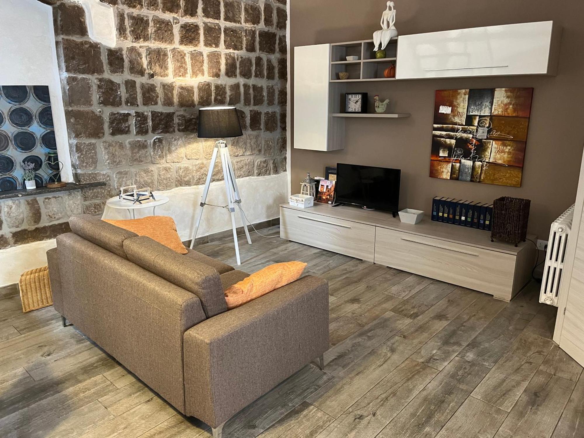Domus Tuscia San Faustino Apartment